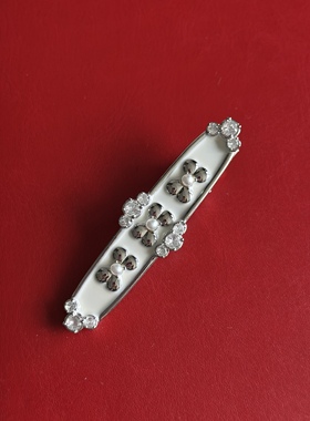 vogueess小众设计感蝴蝶结贝珠发夹金属鸭嘴夹刘海边夹锆石冷珐琅