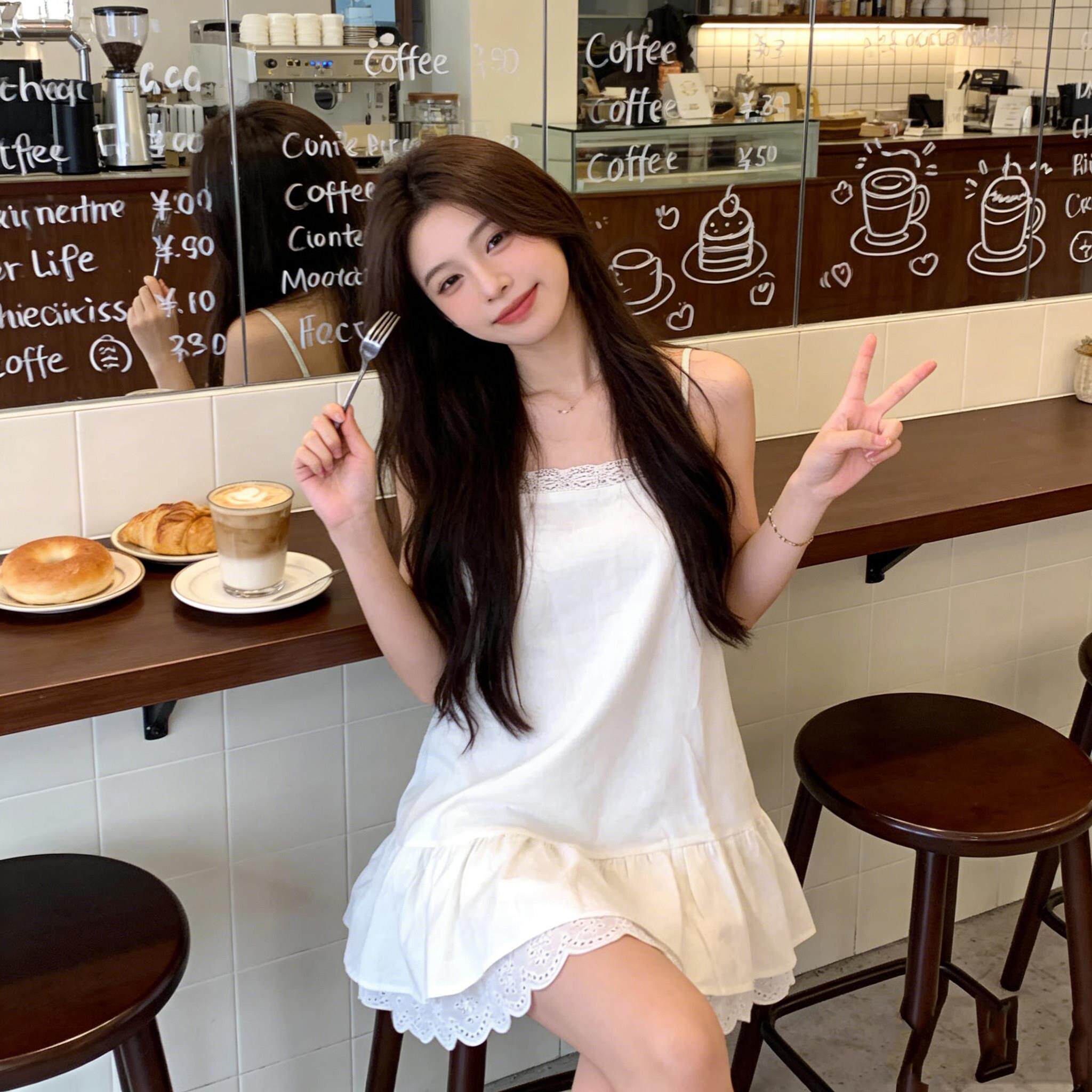 甜美双层蕾丝边棉麻吊带裙背心女夏季中长款蓬蓬裙摆外穿无袖上衣