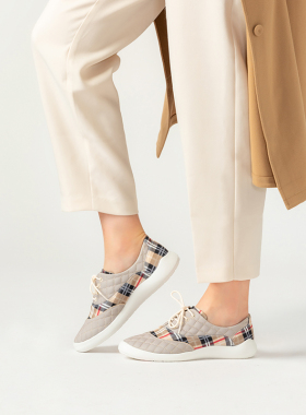 ILR因爱乐诗轻盈复古英伦风格纹休闲鞋平底杏头时尚软底系带女鞋