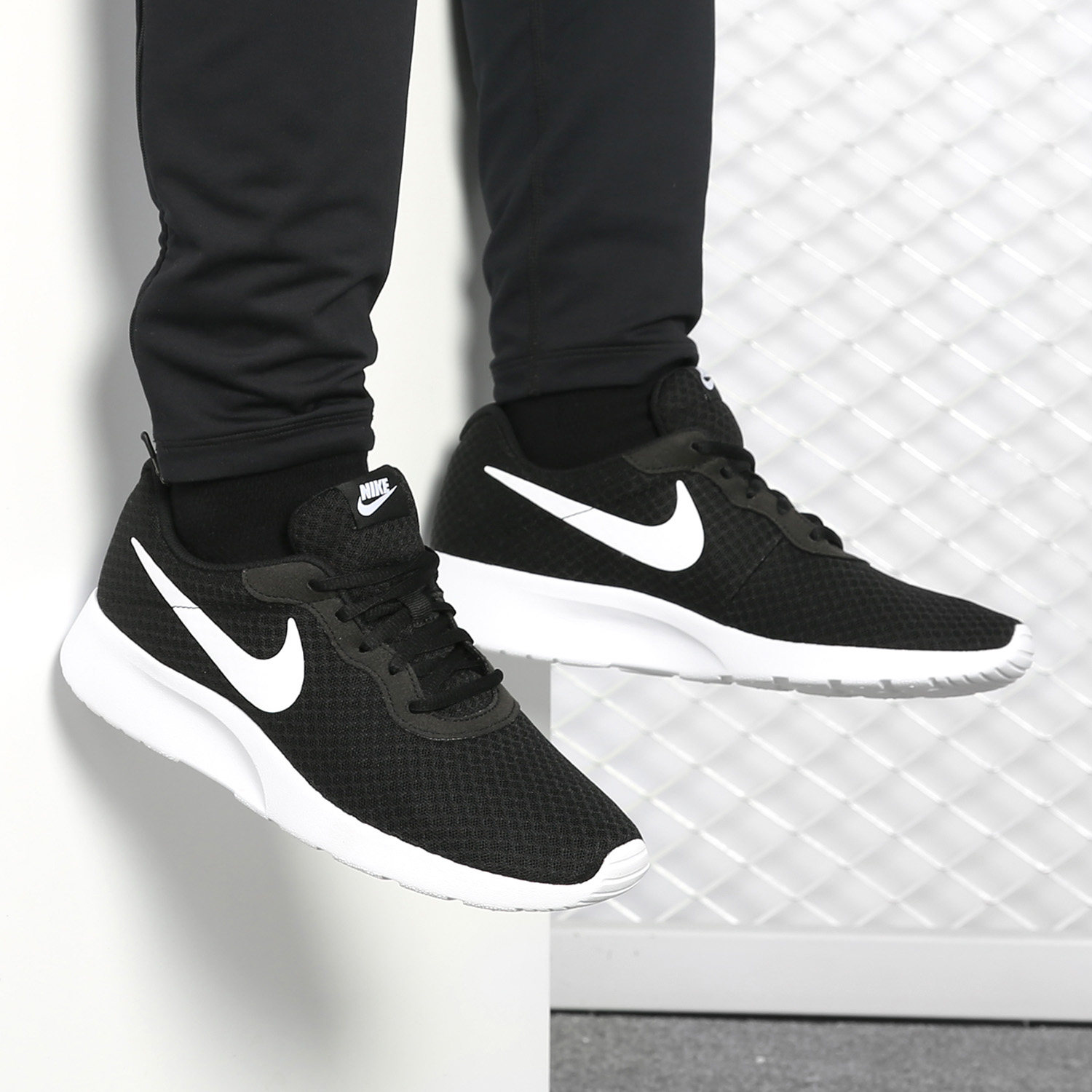 休闲轻便跑步鞋Nike/耐克