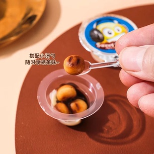 星球款巧克力杯儿童小零食甜甜童年饼干迷你巧克力小杯装过年心备