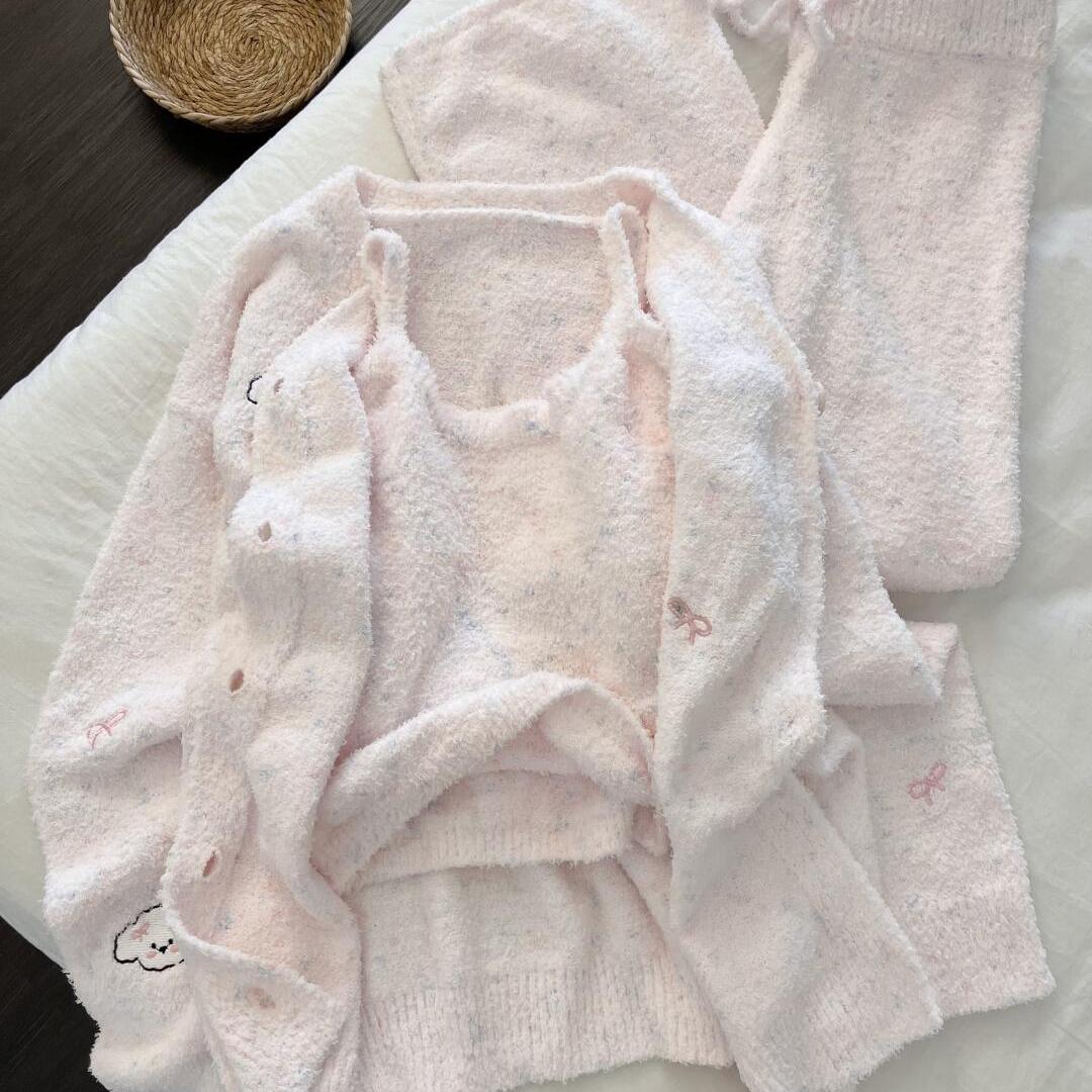 软萌粉色家居服套装可外穿长袖长裤法式少女秋冬加厚毛绒保暖睡衣