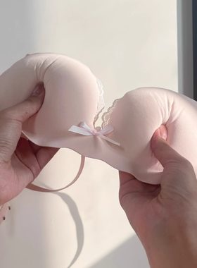 小胸甜妹爆沟bra！一片式无痕内衣女小胸聚拢显大无钢圈蕾丝文胸