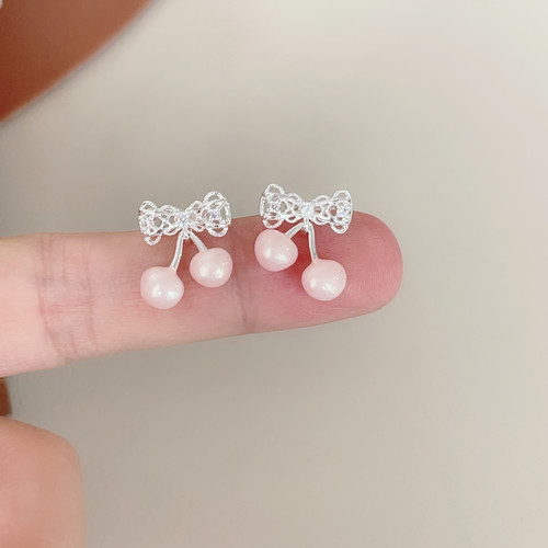 精致温柔少女蕾丝蝴蝶结樱花粉珍珠耳钉小众设计感耳环气质耳饰女