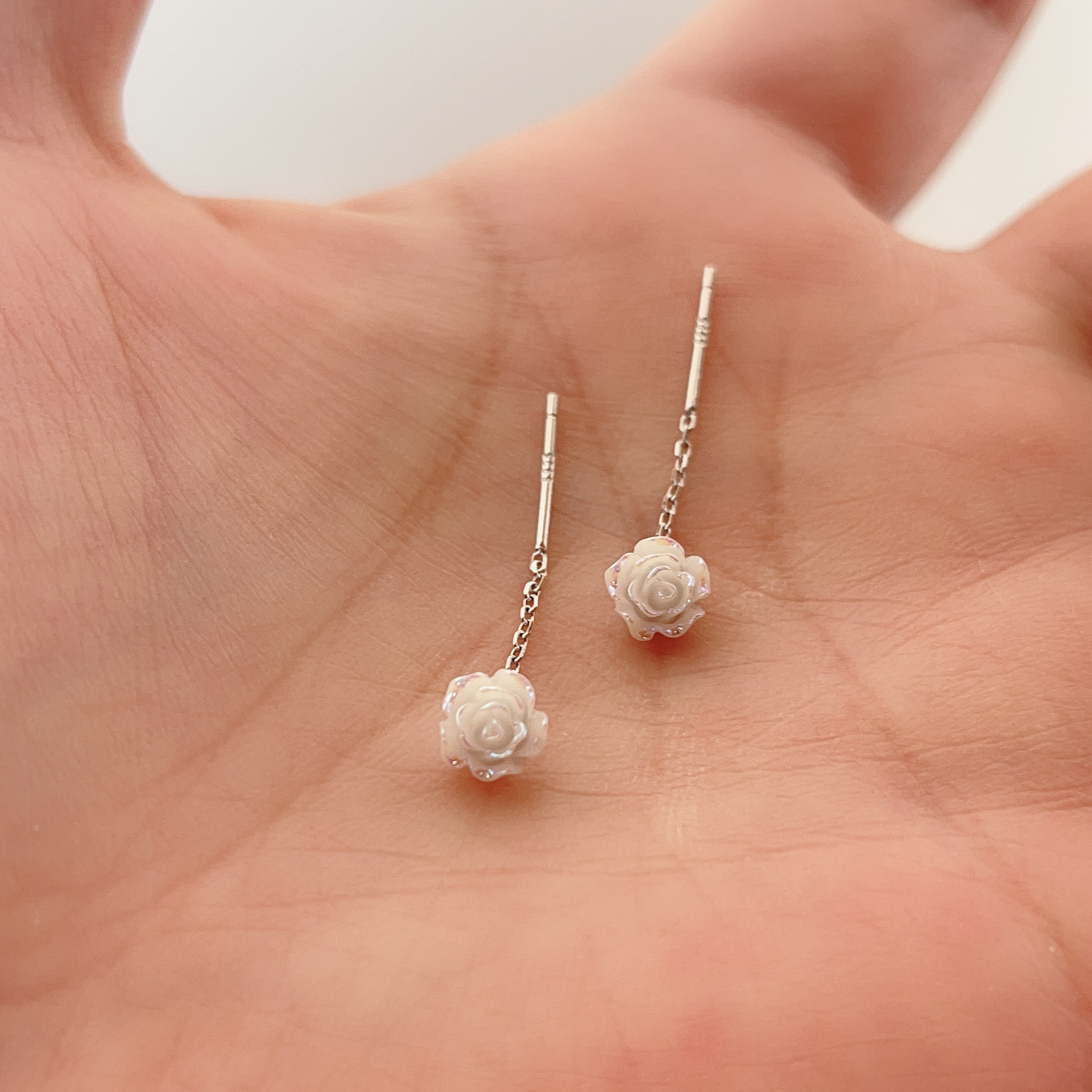 s925纯银山茶花耳线小巧气质