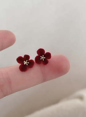 银针新款红色花朵耳钉过年显白新年耳环女小众设计感耳饰甜美少女