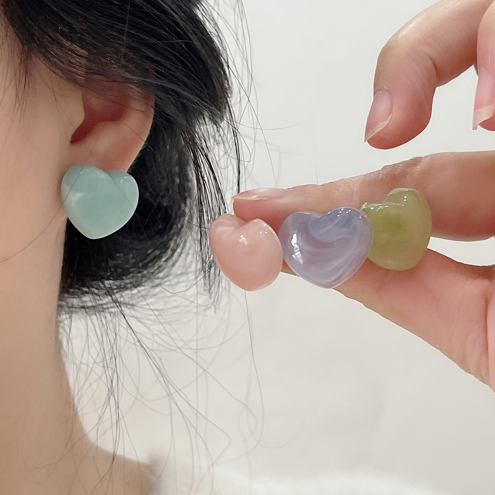 彩色树脂爱心耳钉女银针小众设计简约气质少女耳环夏季新款潮耳饰