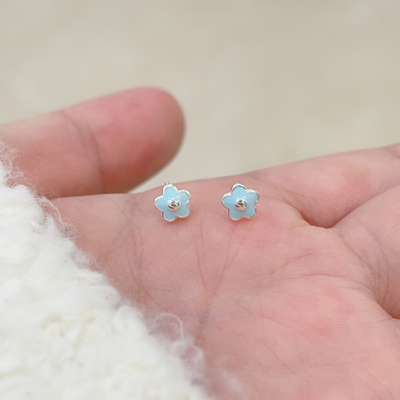 蓝色小小花朵耳钉S999纯银养耳洞小巧精致甜美少女小众新款耳饰女