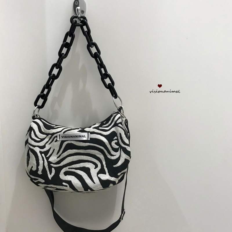 Real special Korean chic zebra chain underarm bag and messenger bag