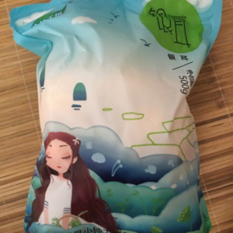 新日期小钟工坊特级银耳整袋散装