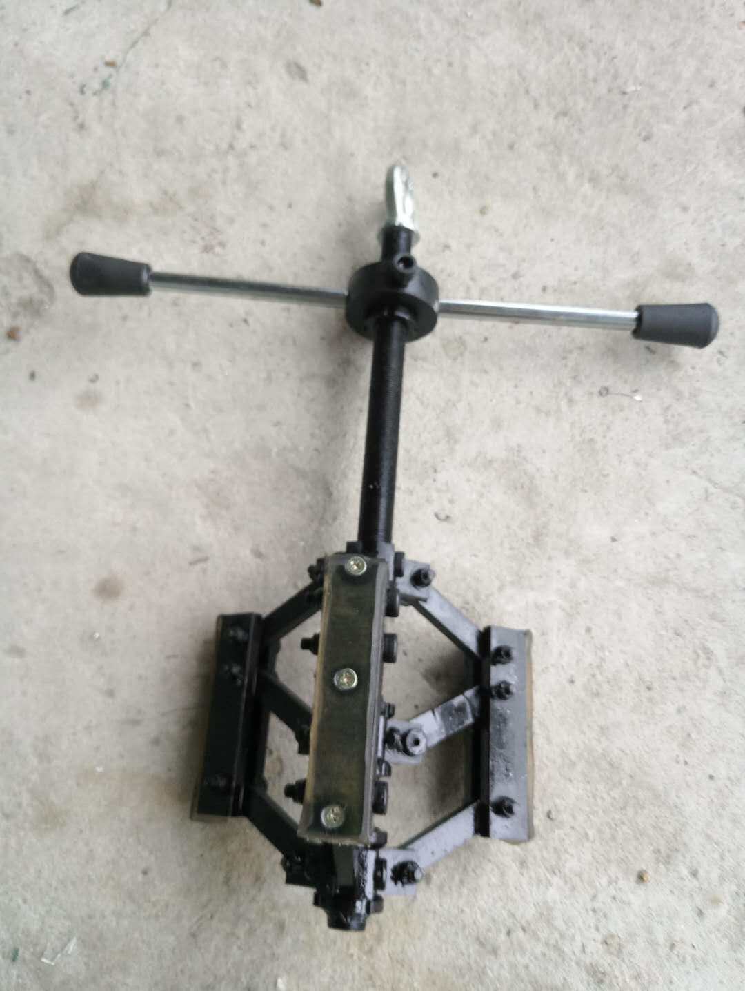 电机定子吊具,吊定子工装,内撑吊具,内圆手工旋紧吊具