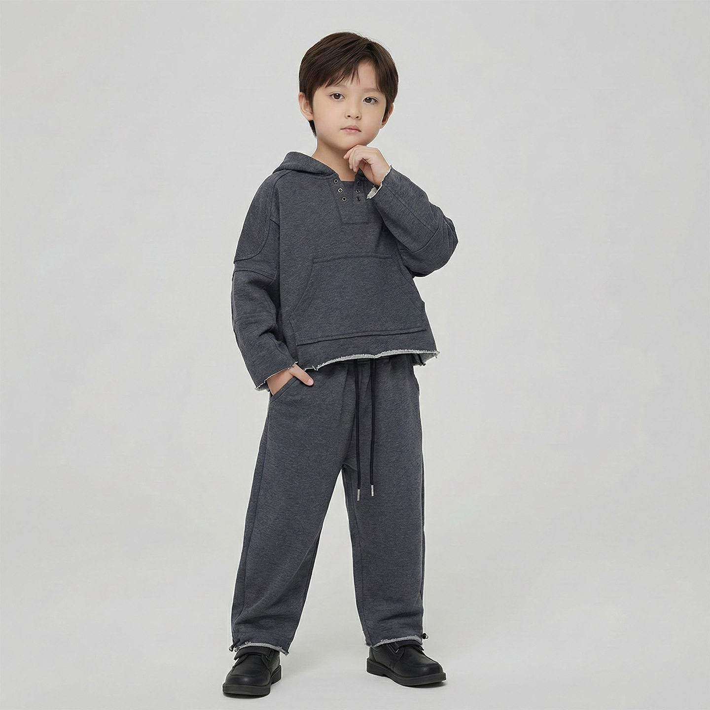 男童纯色卫衣套装2026春季新款韩系连帽卫衣卫裤休闲宽松两件套潮