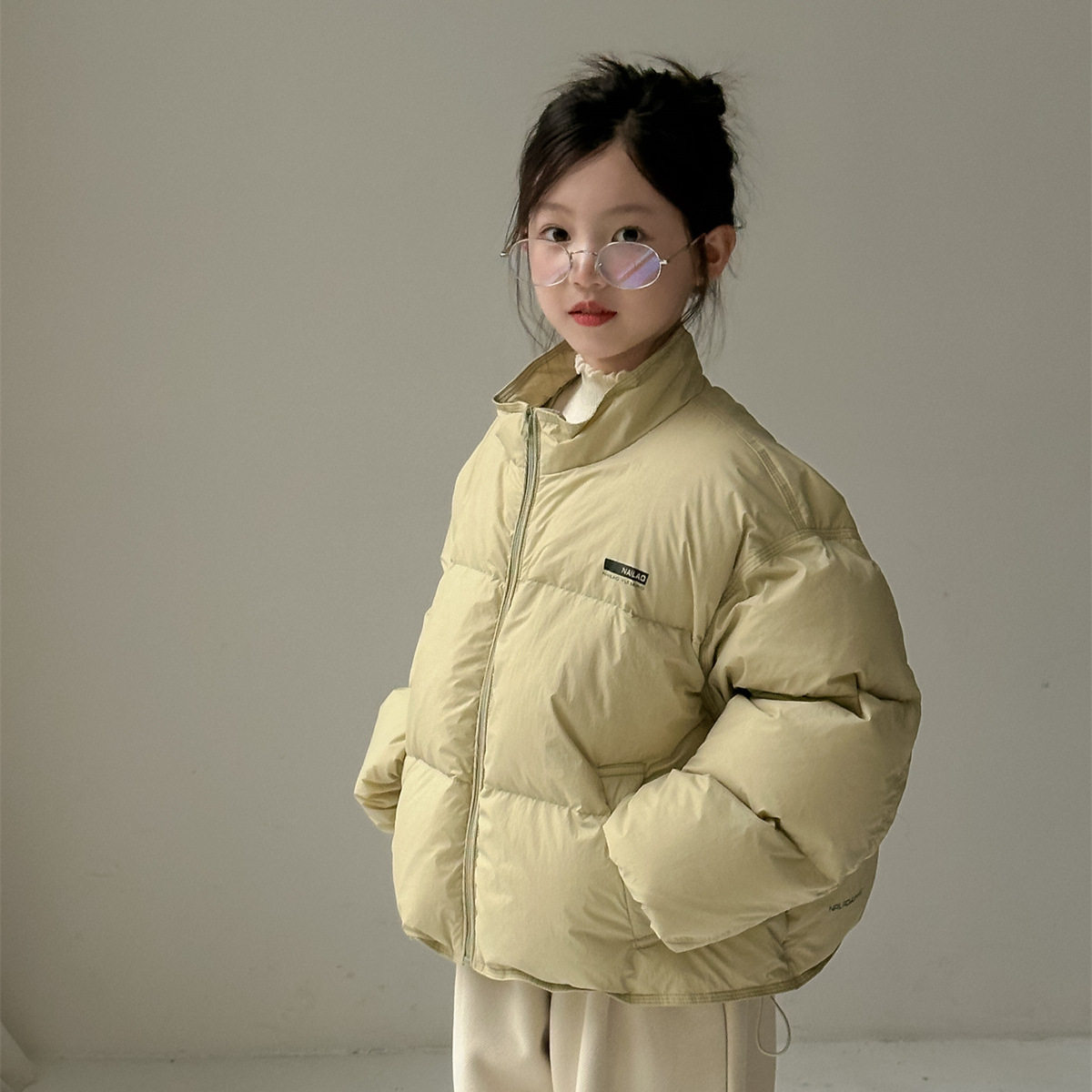 花与寻女童羽绒服冬装2026新款百搭加厚短款外套保暖儿童羽绒服潮