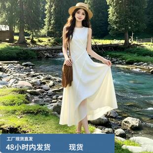 温柔风白色背心连衣裙女士夏装新款收腰显瘦气质绝美中长裙子