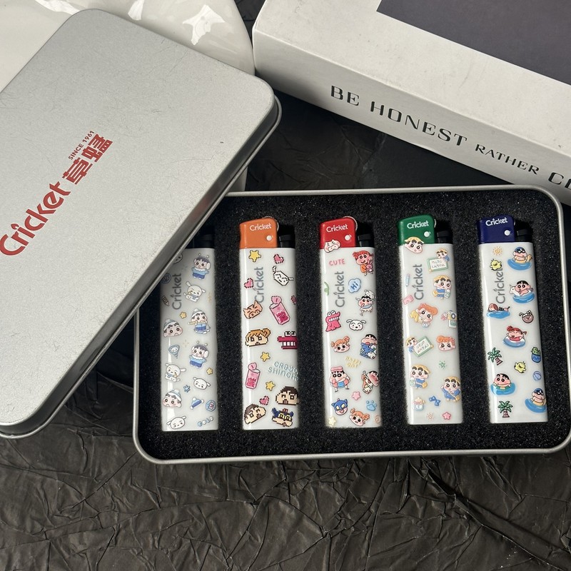 贴纸+打火机正品草蜢cricket