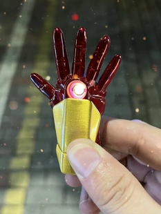 网红钢铁侠手掌充电打火机手办防风USB带灯炫酷潮创意个性 送男友