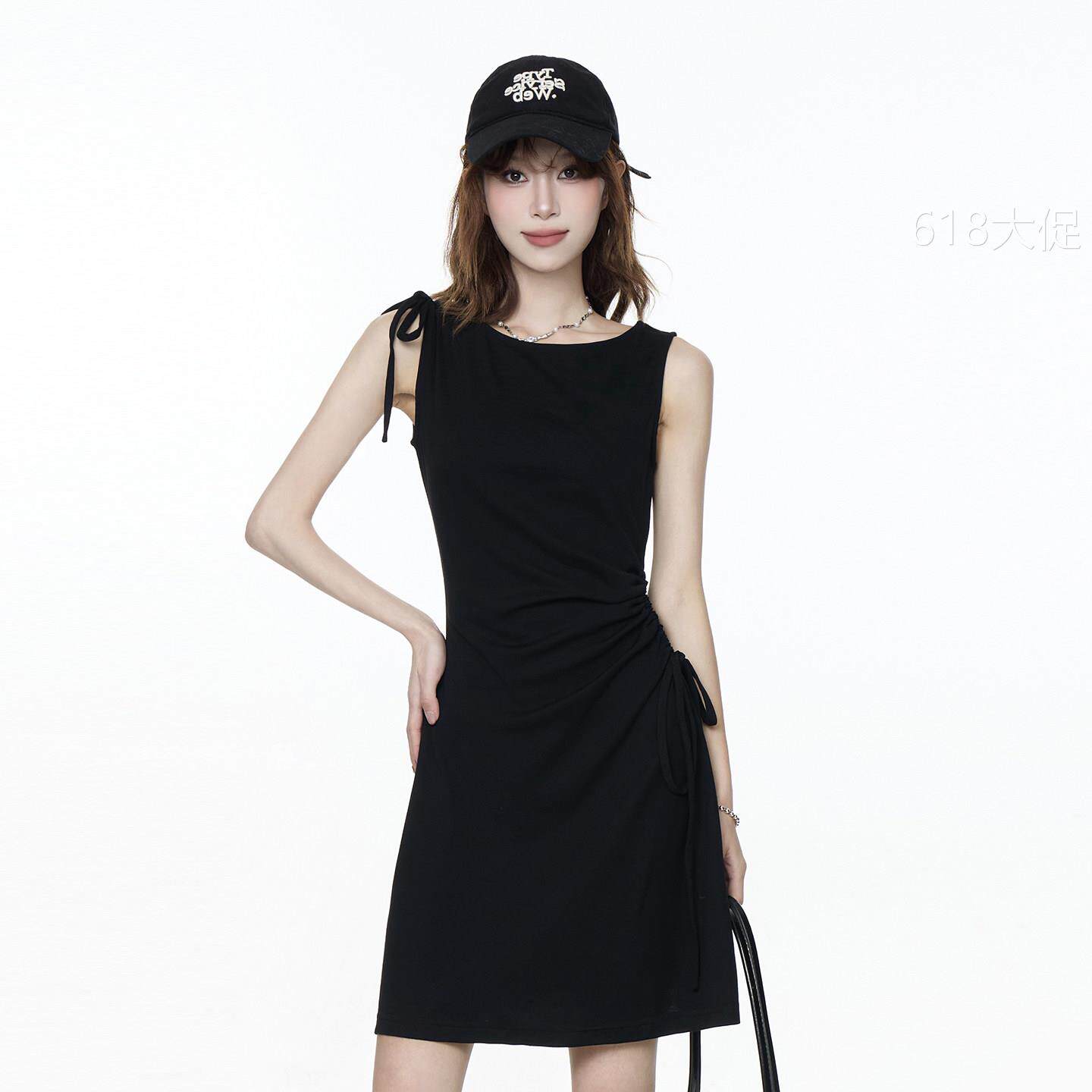 黑色辣妹风针织洋装女2026夏季小个子设计感绑带显瘦气质小黑裙