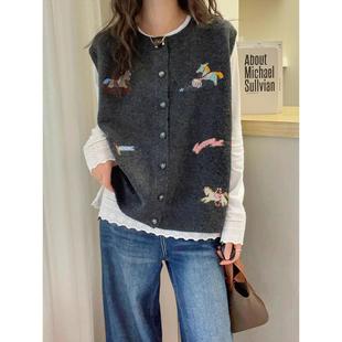 欧货高端大牌卡通小马刺绣背心马甲2025冬款时尚叠穿慵懒风马夹女