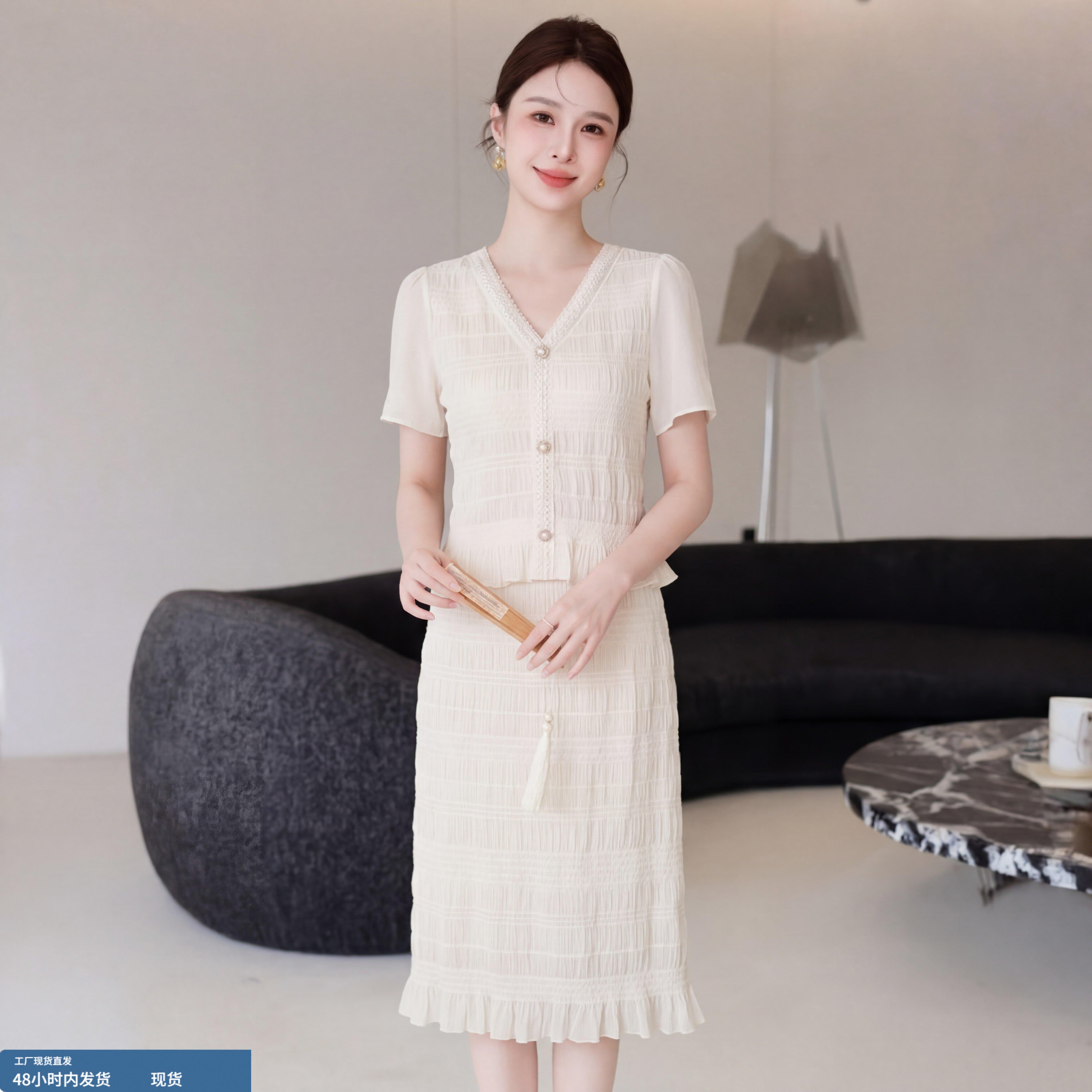 温柔通勤风V领短袖百褶裙洋装女夏季大尺码百搭显瘦中长版气质裙 - 实物图