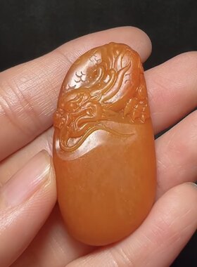 新疆和田玉黄沁籽料独籽龙行天下挂件吊坠苏工雕刻籽料玉坠挂件