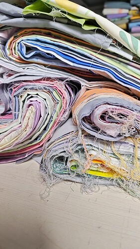 45×55㎝ 小布块 5斤  15元