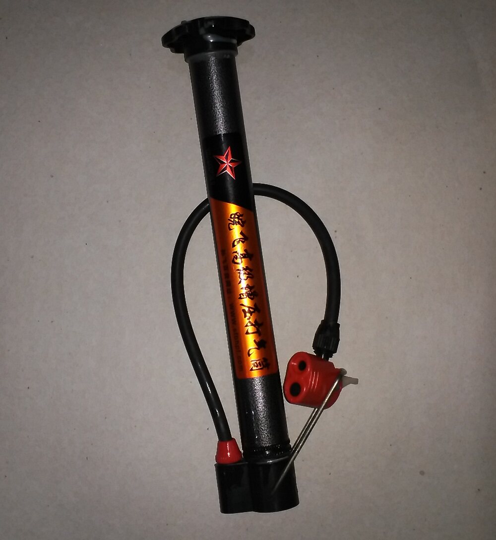 Pompe à vélo - Ref 2392490 Image 1