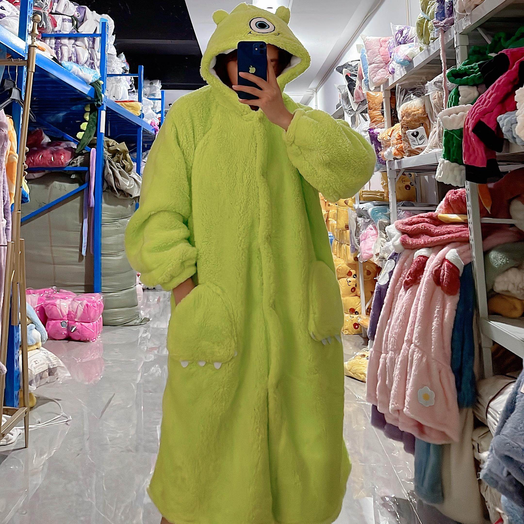 大眼仔睡袍可爱秋冬季珊瑚绒加厚保暖女款卡通长款睡衣抖音网红