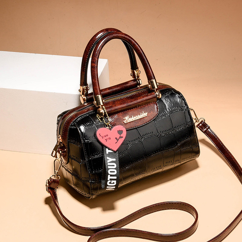 春夏季上新小包包女2020新款斜挎包百搭时尚单肩手提波士顿枕头包