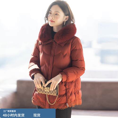 妈妈羽戎服洋气冬装外套2