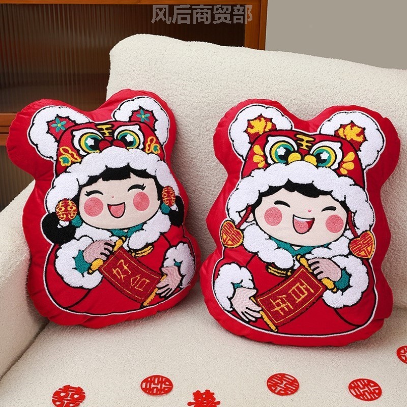 陪嫁压床娃娃新款金童玉女结婚抱枕高级生日摆件订婚福娃毛绒女友