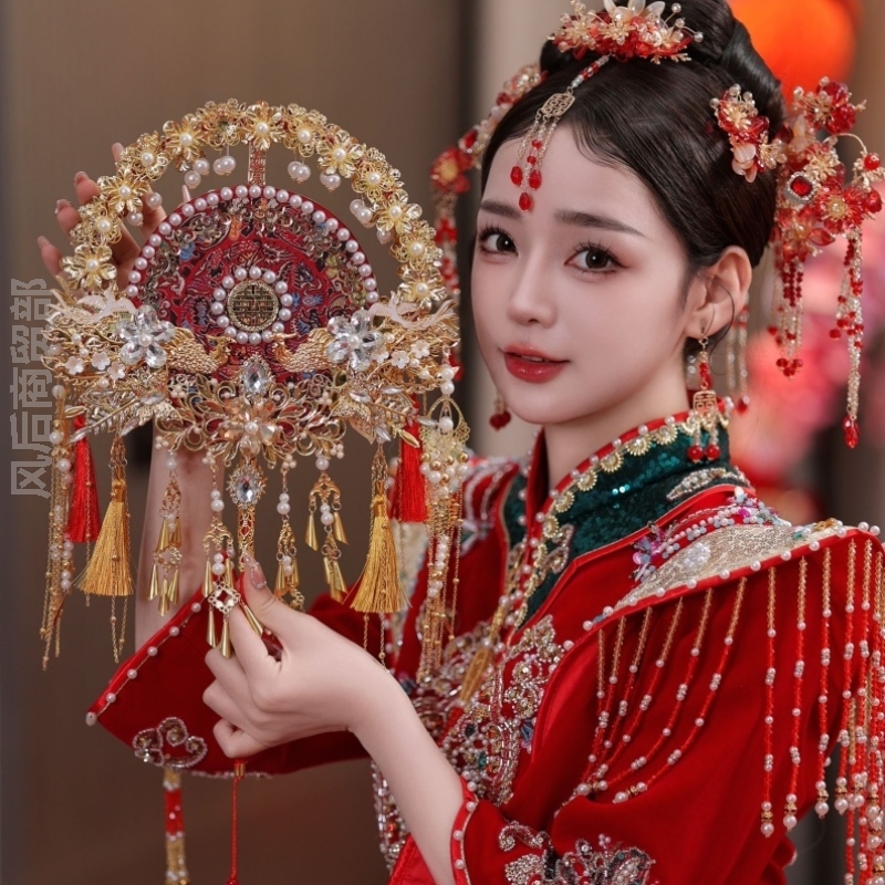 结婚用的扇子女古装新娘团扇高级感双面圆形道具成品拍摄工艺宫廷