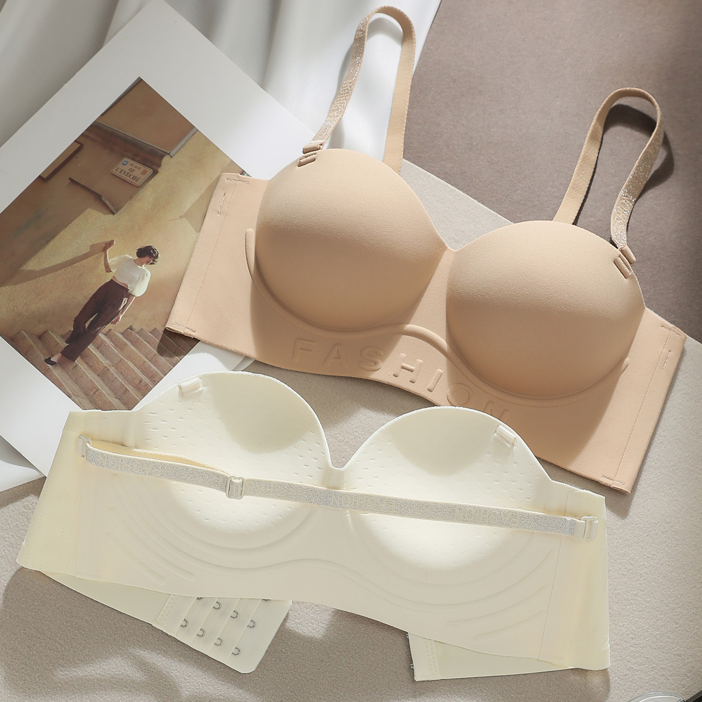 无肩带防滑聚拢上托半杯文胸