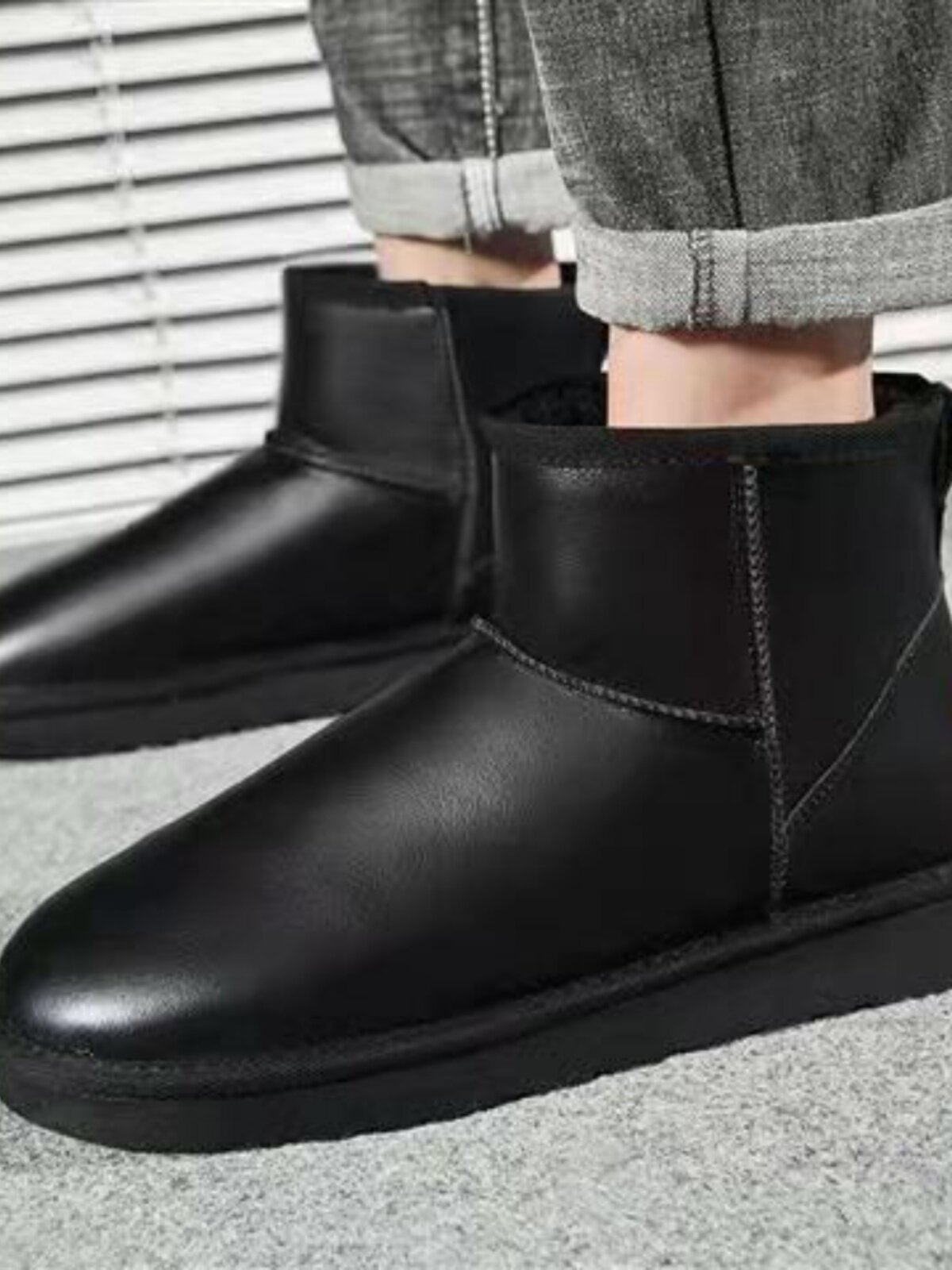 WINTER SHORT SNOW BOOTS MENS FLEECE WATERPROOF LEATHER COTTON BOOTS THICKENED WARMTH NON-SLIP MENS COTTON SHOES PLUS SIZE BREAD SHOES