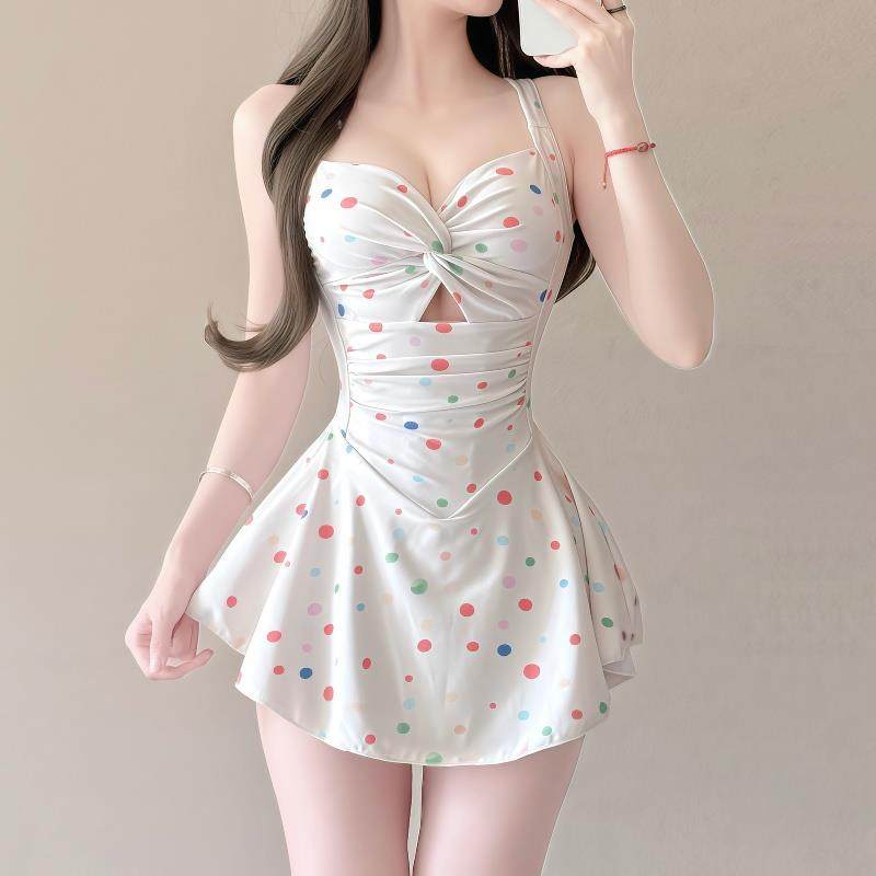 泳衣女款感连体裙式平角遮肉显瘦小胸聚拢海边度假泡温泉泳0126w,运动/瑜伽/健身/球迷用品,连体泳衣,淘宝优惠券,粉丝福利购,淘宝优惠卷