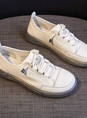 2026春夏新款平底小白鞋女一脚蹬软底护士鞋大码单鞋0302z