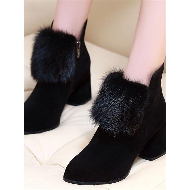 秋冬高档女短靴品牌时尚粗跟高跟鞋2025年新款季面皮鞋磨砂1122u