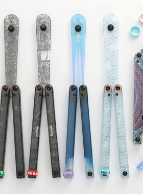 万圣节蝴蝶刀礼物雅痞工坊印花乌贼安全不开刃二次元yy塑料刀