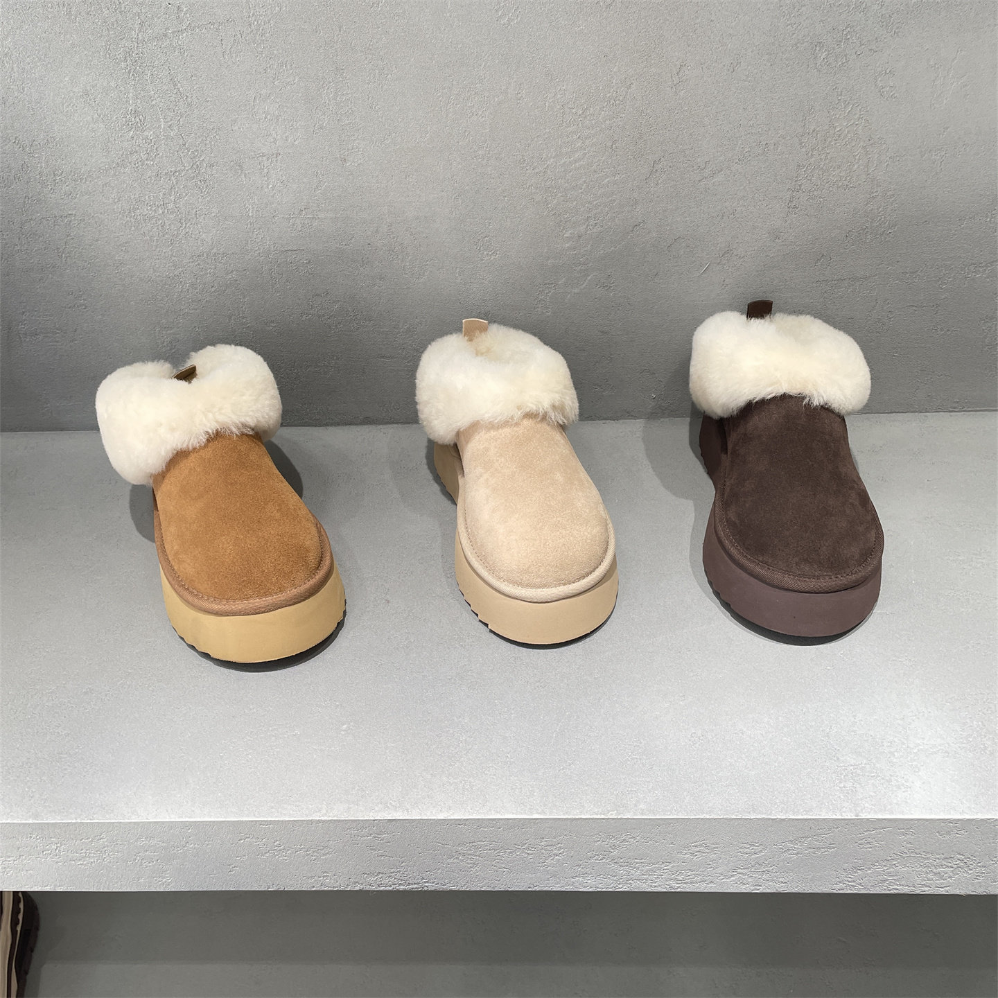 XFMD欧洲站2025冬款真皮女鞋休闲舒适羊毛加厚磨砂皮平底雪地短靴