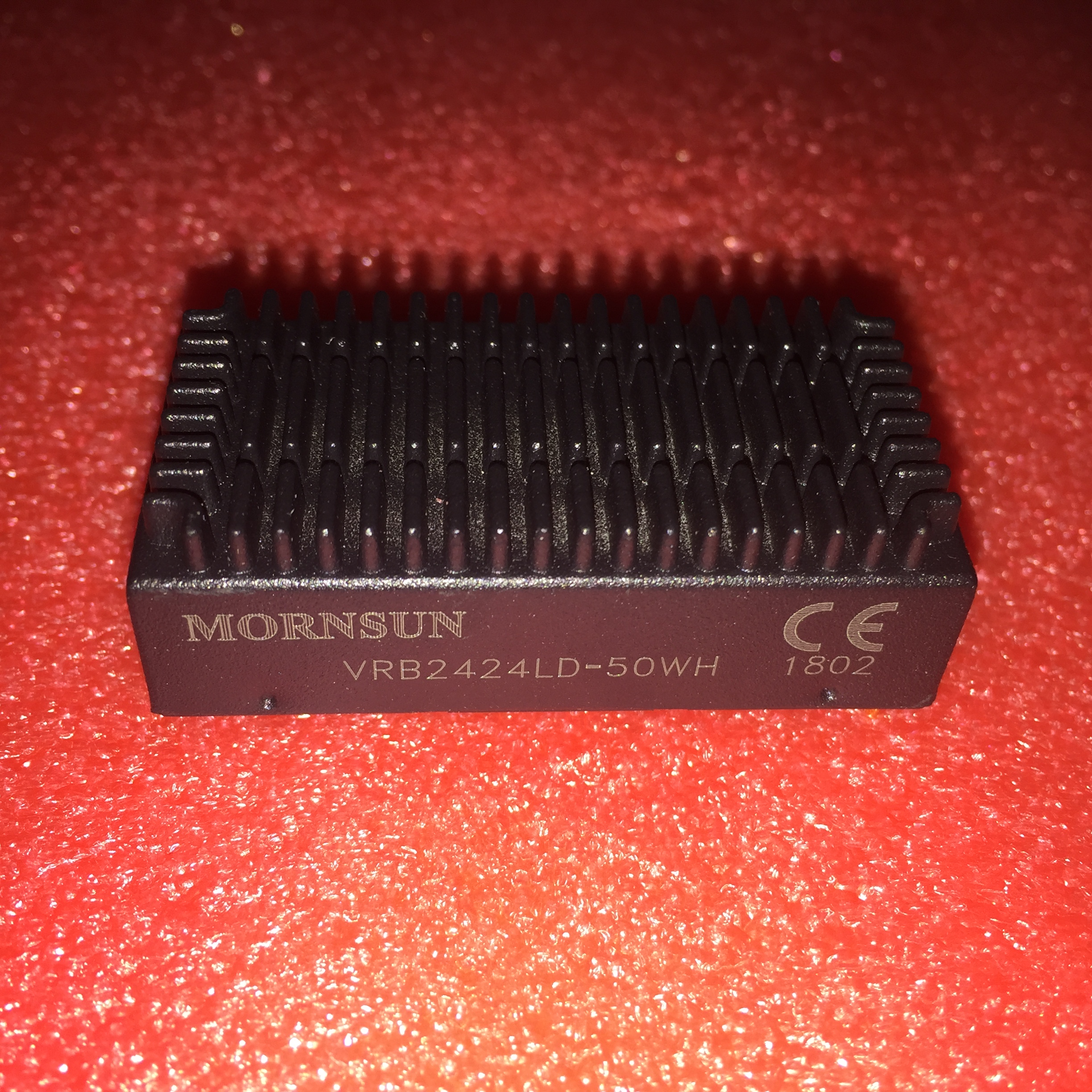 VRB2424LD-50WH金升阳DC-DC电源模块18-36V转24V散热片封装原装