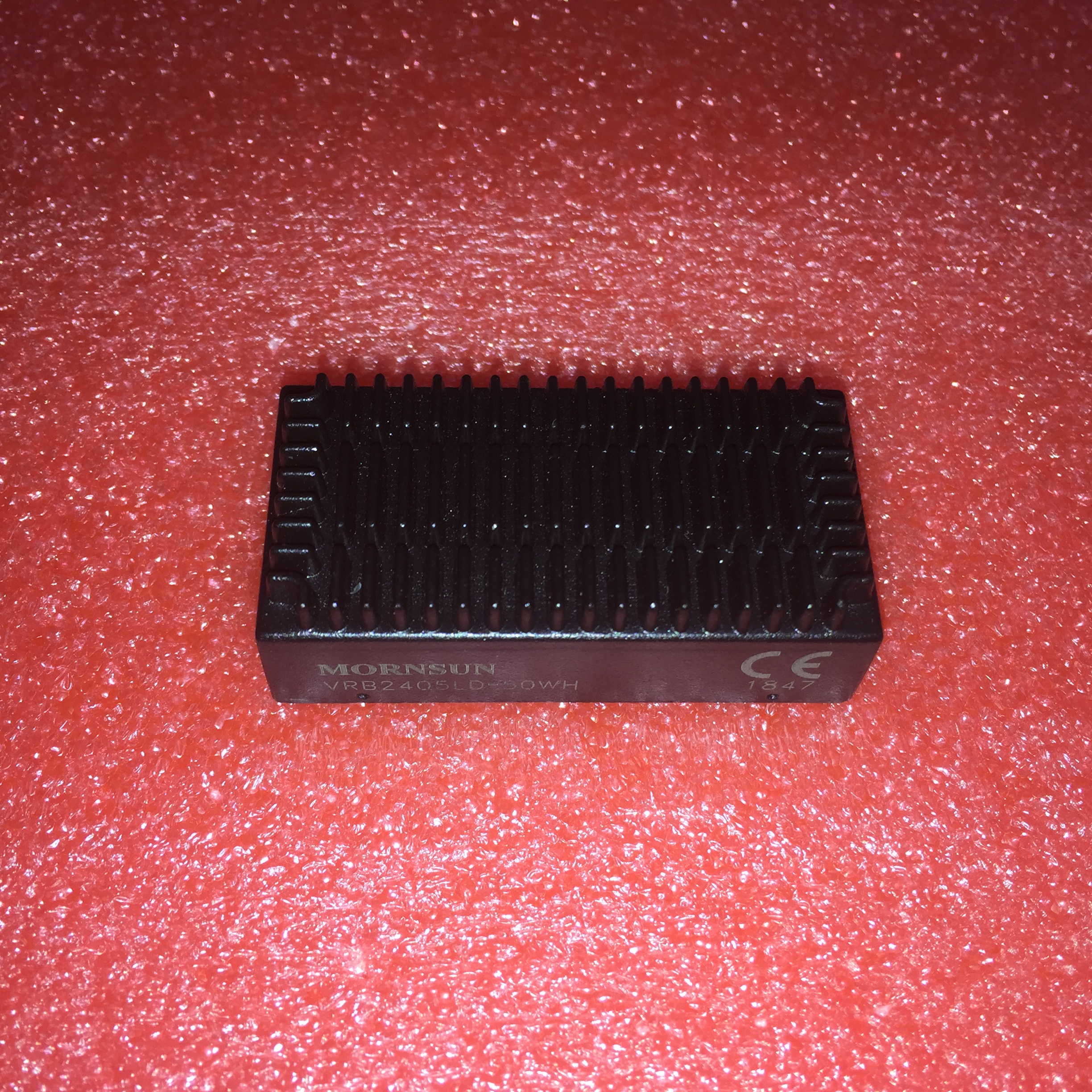 VRB2405LD-50WH金升阳DC-DC电源模块18-36V转5V 10带散热片原装