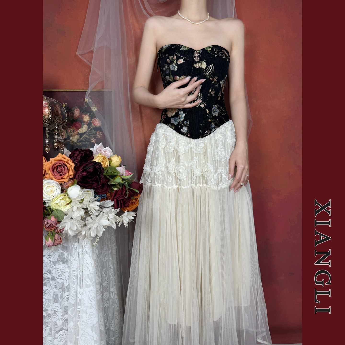 巷里法式鱼骨抹胸背心性感新款宫廷修身短款吊带胸衣大摆裙套装夏