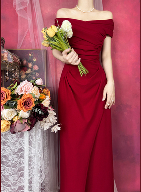 巷里法式一字肩红色连衣裙夏赫本显瘦气质订婚敬酒开叉小礼服长裙