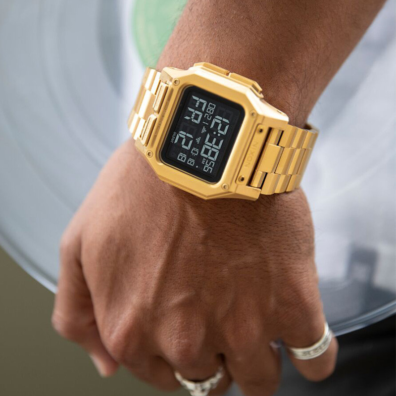 nixon时尚风方形金色数字手表