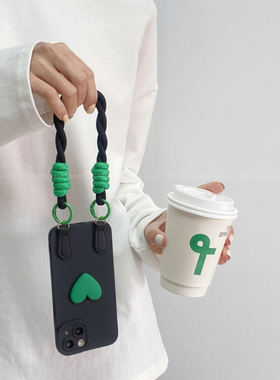 小众ins甜酷绿色爱心简约黑色手机壳适用小米15新款红米note14/13Pro腕带挂绳k807060软壳civi手提防摔保护套