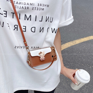 日韩ins早秋棕色kitty猫零钱卡包适用iPhone17promax苹果13手机壳16pm/15pro斜挎手提绳14plus可爱少女12全包