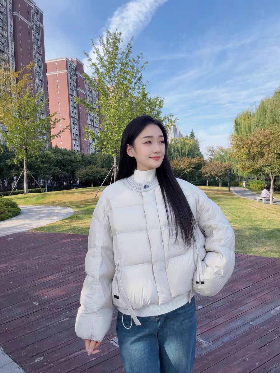 显瘦90白鸭绒短款羽绒服女