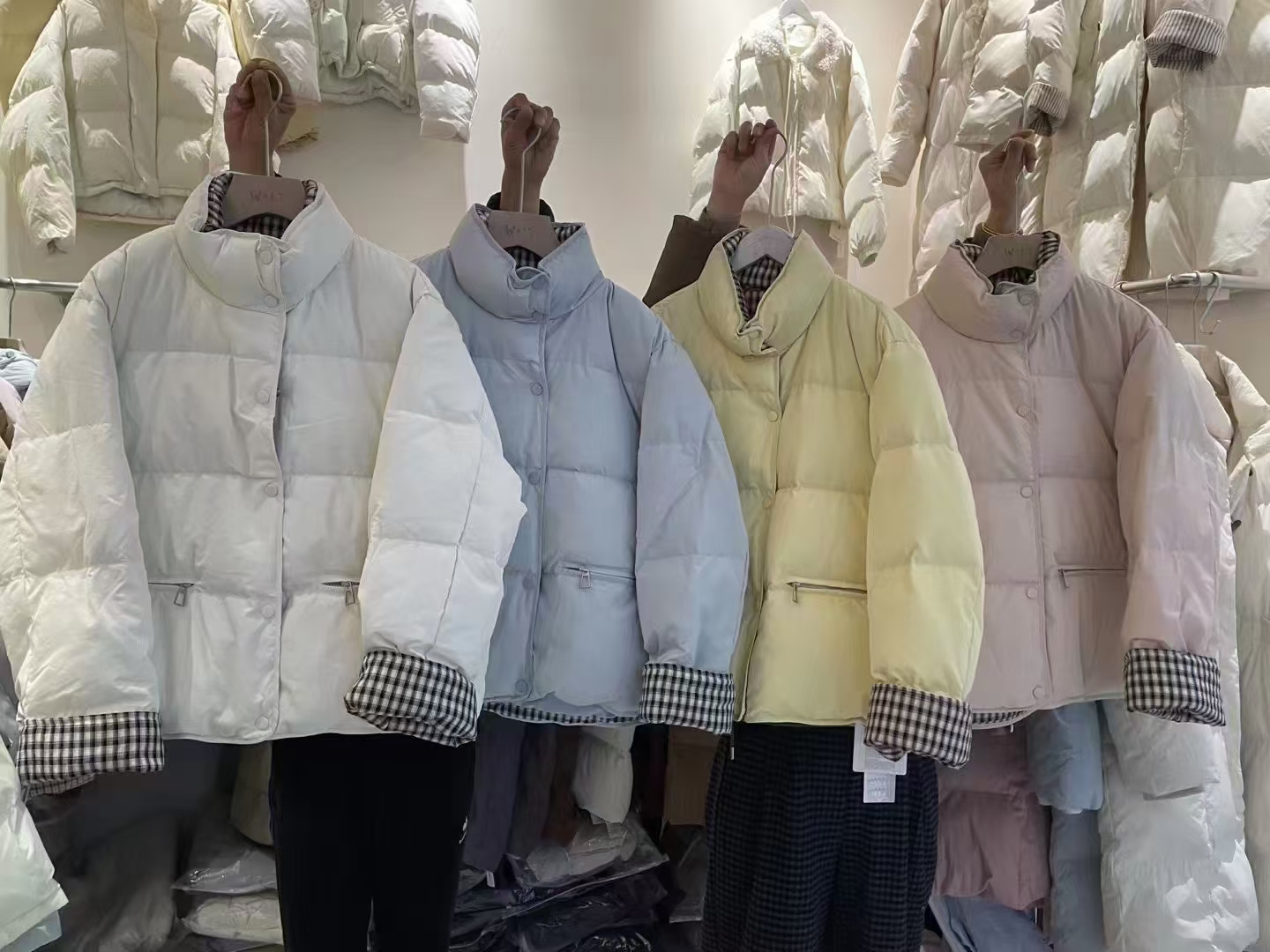 2024冬季新款羽绒服女短款立领格子拼接韩版休闲面包服外套