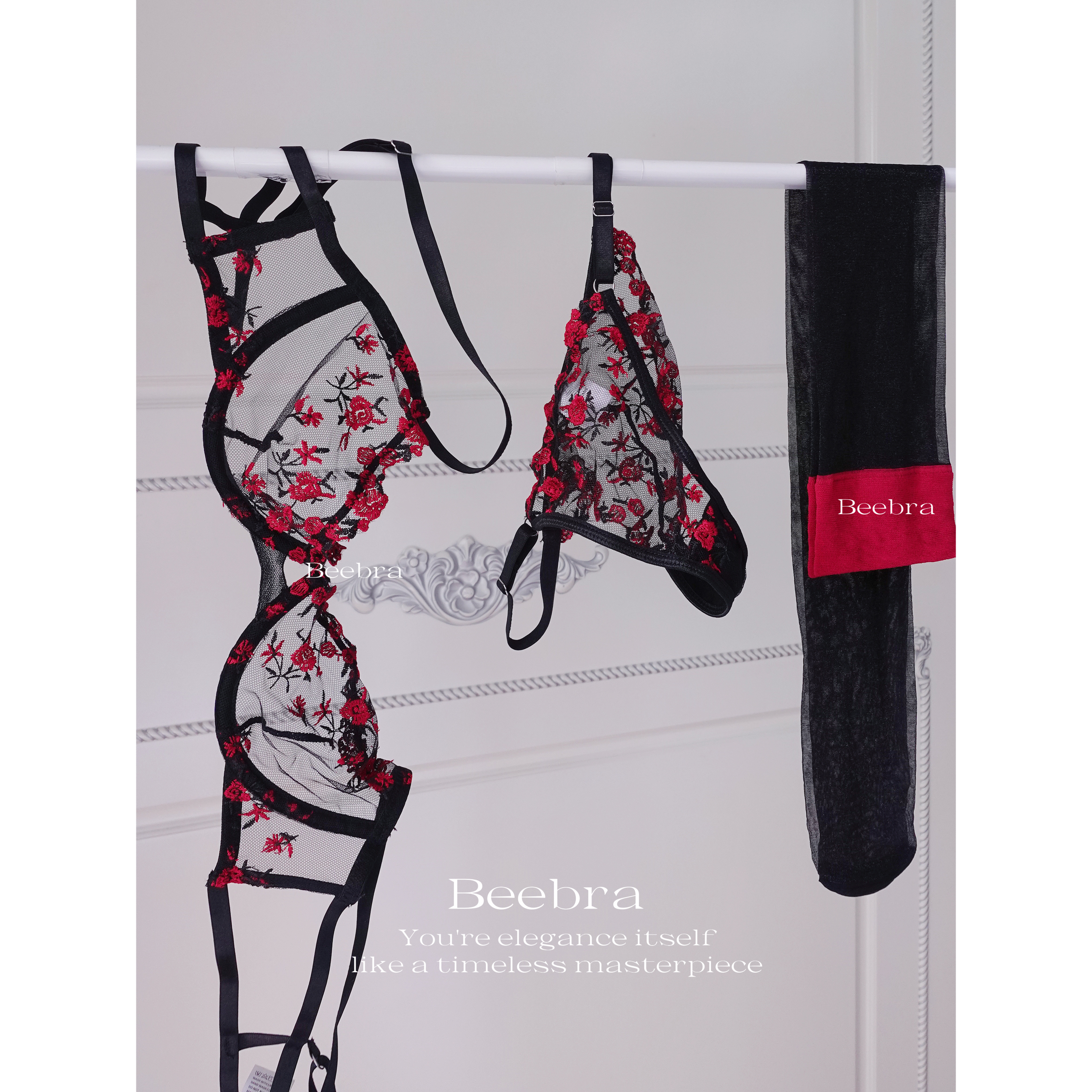 蜜罐Beebra粉色碎花文胸套装