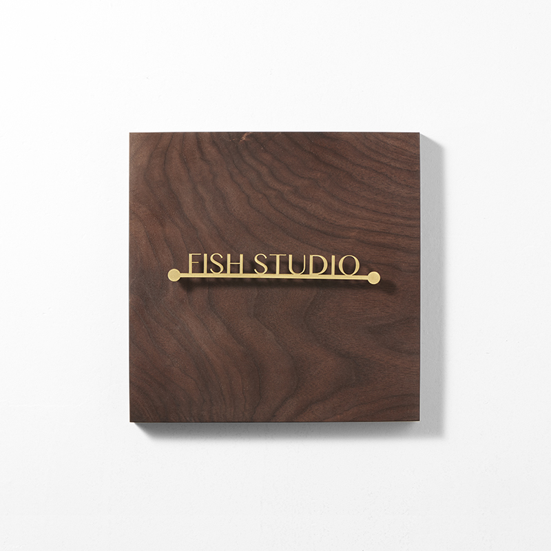 定制北美黑胡桃木铜字悬浮门牌