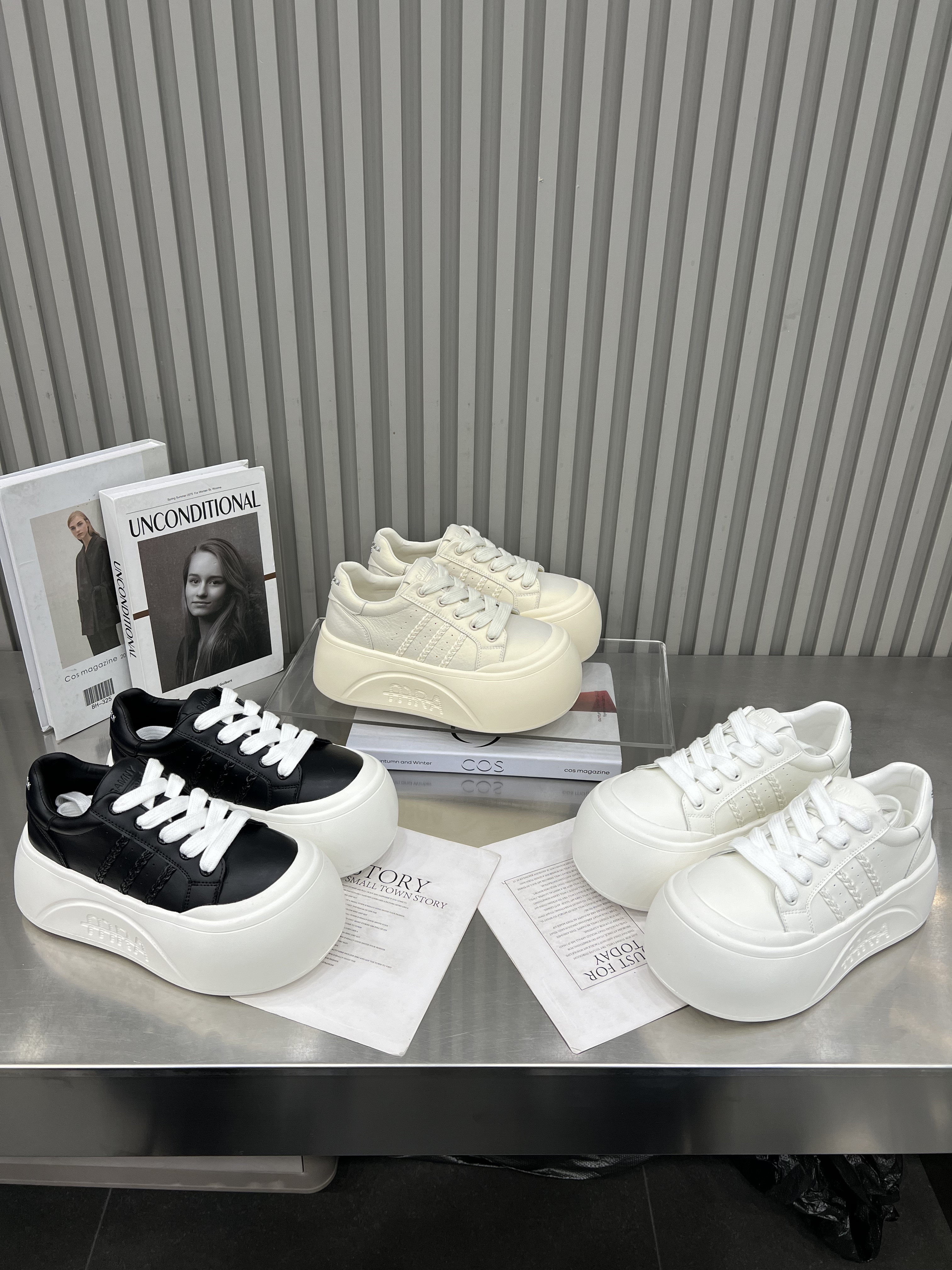 真皮厚底小白鞋女鞋2025春季百搭大头面包鞋显瘦休闲运动松糕板鞋